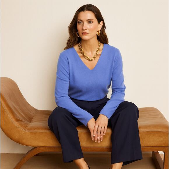 GARNET HILL 100% Cashmere V-Neck Sweater Periwinkle Blue Sz XL {3X43} - Picture 1 of 5